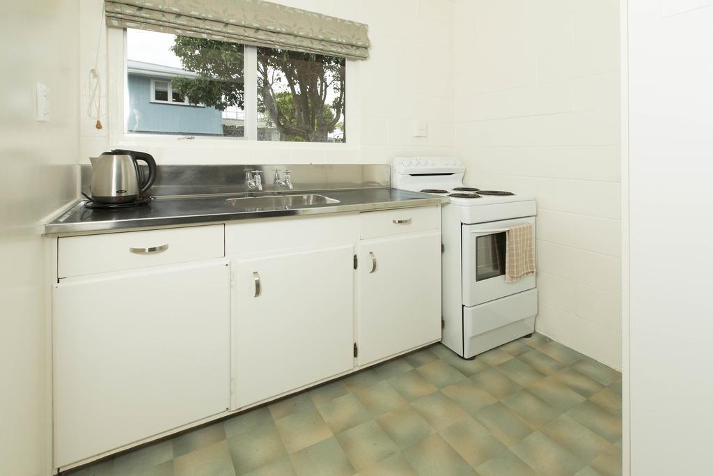 Marina Court Motel & Apartments Whangarei Szoba fotó