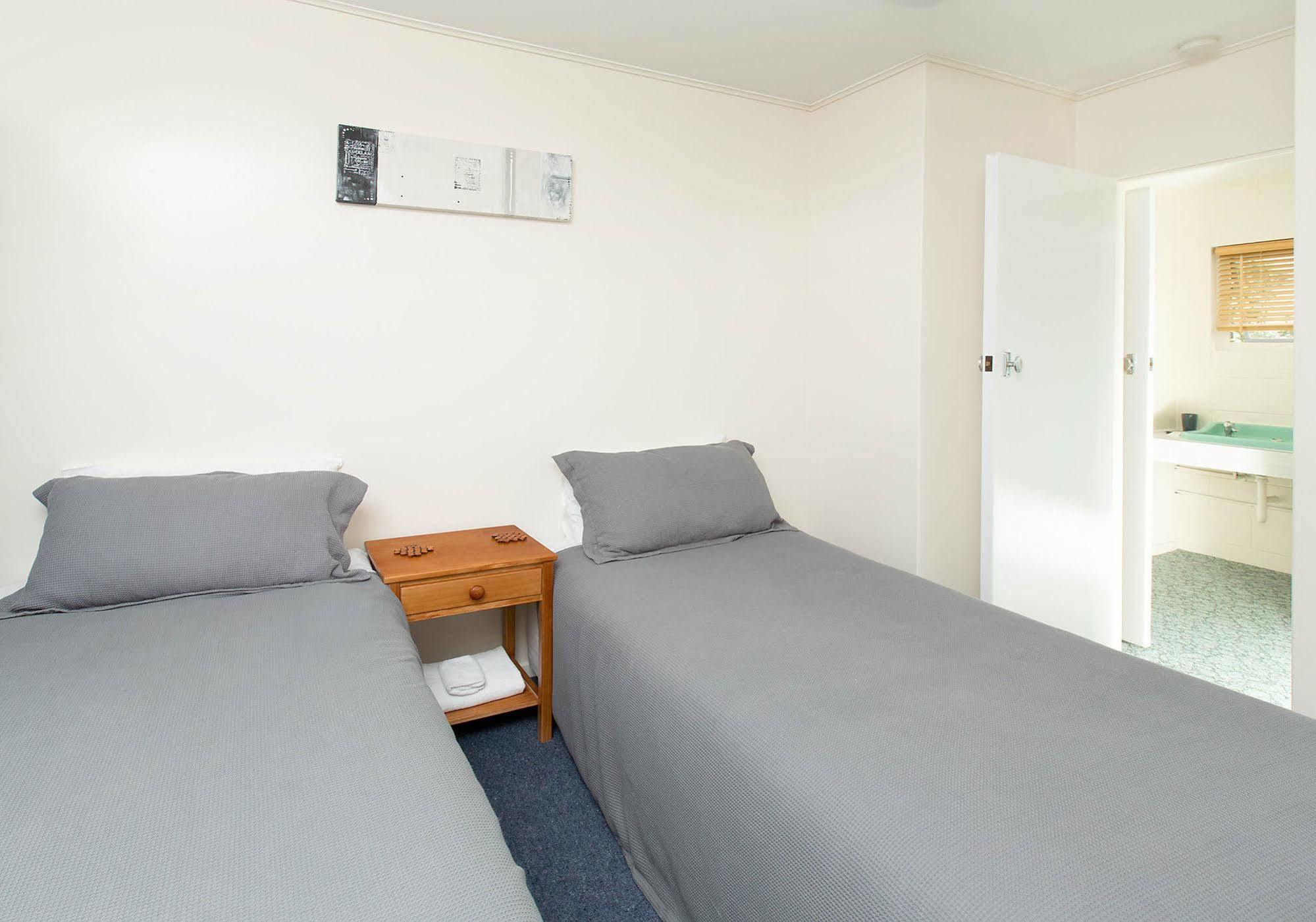 Marina Court Motel & Apartments Whangarei Kültér fotó