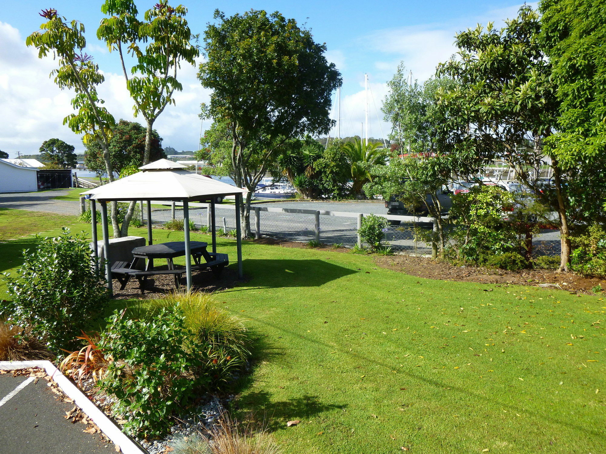 Marina Court Motel & Apartments Whangarei Kültér fotó